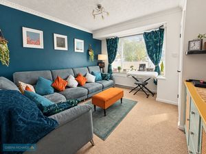 Sitting Room- click for photo gallery